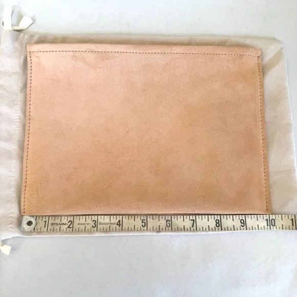 Aerin quiet luxury minimalist suede zip clutch pouch in neutral Sand - Picture 10 of 11